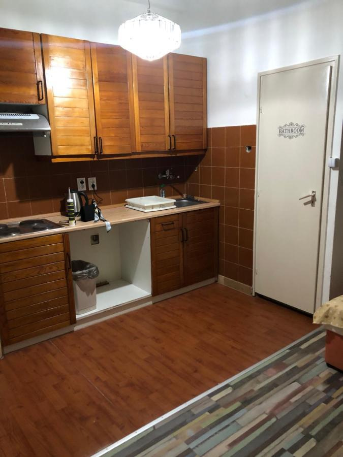 7Dab Apartment Bezeredj Contactless Self -Check-In Budapest Bagian luar foto