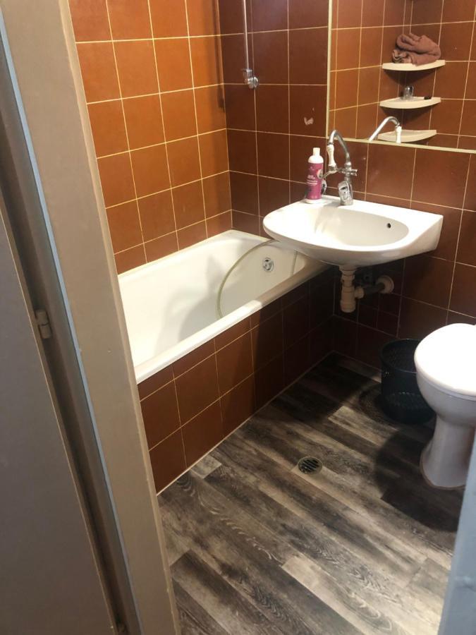 7Dab Apartment Bezeredj Contactless Self -Check-In Budapest Bagian luar foto